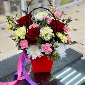 Grande panier de fleurs mélange