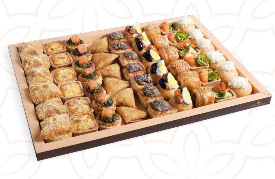 Gateaux Sales, 26 Pices dressees sur plateau PM