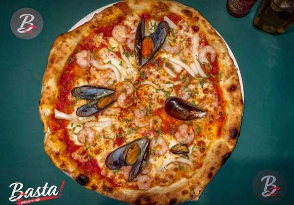 Pizza Pescatore