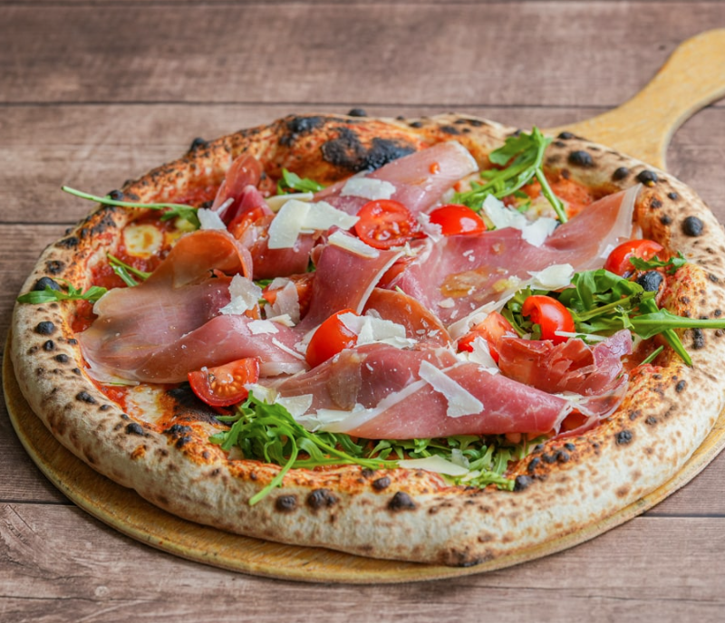 Prosciutto pizza
